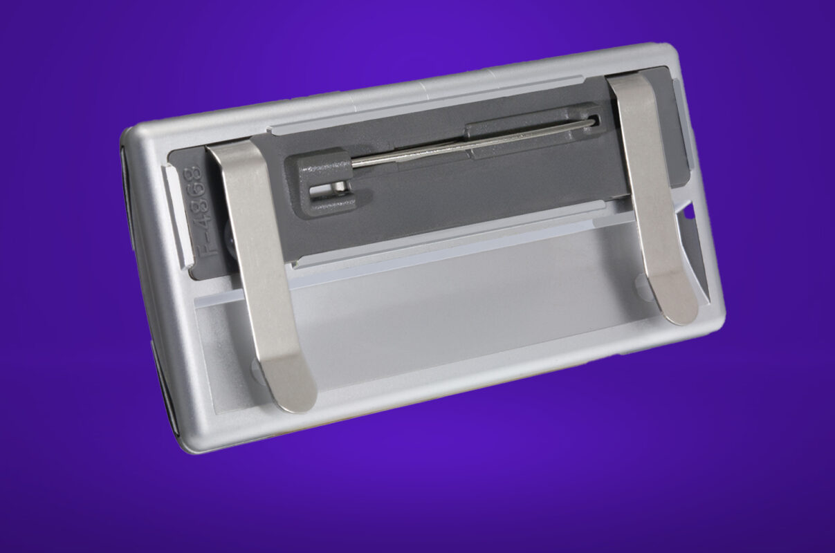 Targhetta portanome personalizzabile in plastica trasparente Xstyle s retro spilla